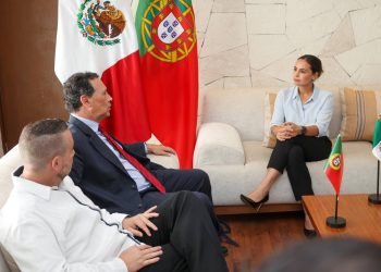 Estrecha Ana Paty Peralta relaciones con Portugal