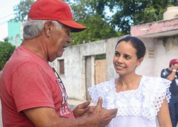 Promueve Ana Paty Peralta valores, paz y armonía con brigada asistencial