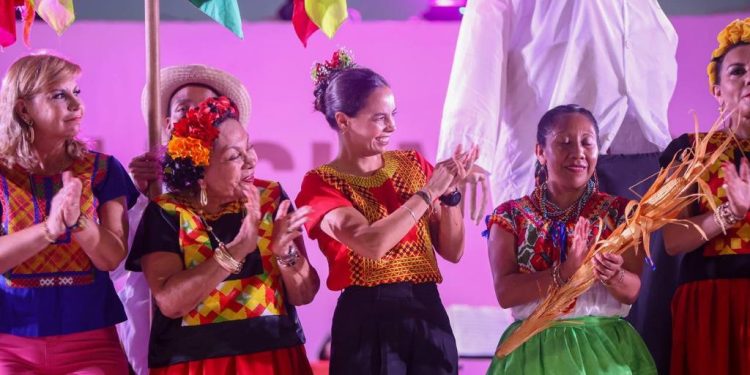 Cancún nos une en la Yaxchilán con la Guelaguetza: Ana Paty Peralta