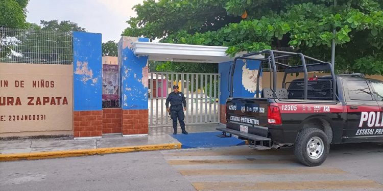 Realizan labores de vigilancia en planteles educativos de Cozumel