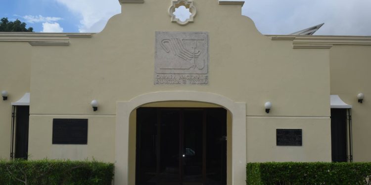 Inicia CANAIVE, Delegación Yucatán, campaña de reciclaje para aparatos electrónicos