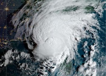 Huracán Idalia toca tierra en Florida