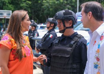 Mara Lezama entrega patrullas a Tulum para fortalecer la seguridad