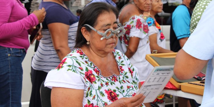 Caravana del Bienestar acerca trámites y servicios gratuitos a José María Morelos
