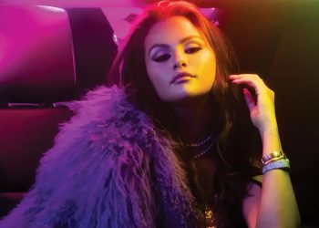 Selena Gómez anuncia su nuevo lanzamiento canción titulada “Single Soon»