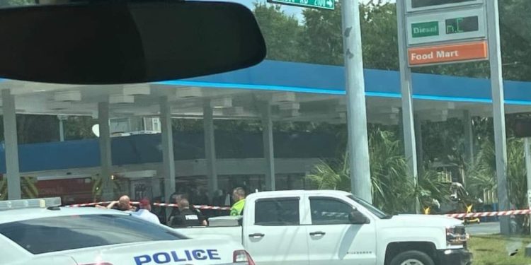 Al menos cuatro muertos tras tiroteo en una tienda de Dollar General, Florida