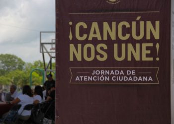Participan cancunenses en registro de jornada de atención ciudadana