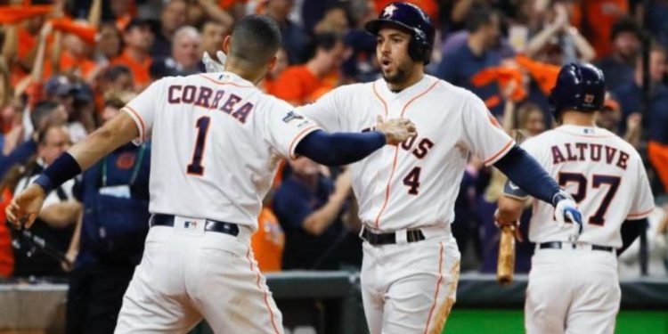 Los Astros mantienen la punta del Oeste de la Americana gracias al walk-off 