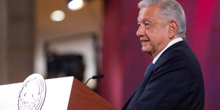 López Obrador revela los nombres de los 10 miembros de su gabinete que renunciarán por elecciones 2024