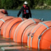Tribunal de Estados Unidos ordeno el retiro de las boyas instaladas en el río Bravo de Texas
