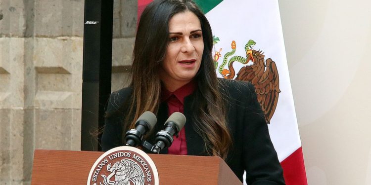 Ana Guevara seguirá en Conade pese a denuncias ante FGR: AMLO