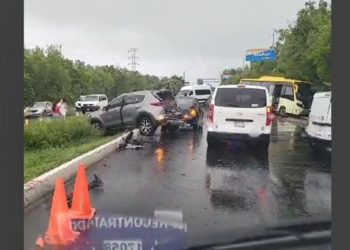 Accidente vehícular deja a siete personas lesionadas en bulevar Kukulkán