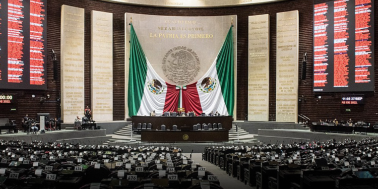 Senado aprueba reforma para evitar doble congreso en 2024