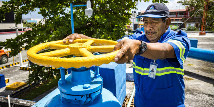 Aguakan anuncia posible afectación de agua en algunas colonias de Cancún tras mantenimiento de CFE