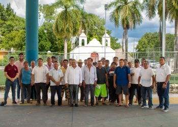 INMAYA entrega apoyos y promueve la cultura maya