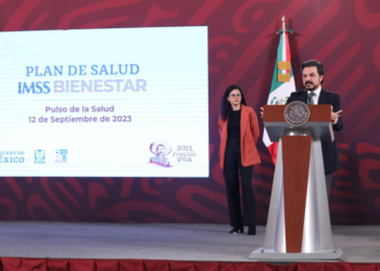 Zoé Robledo informó que médicos cubanos continuarán con su labor en Quintana Roo