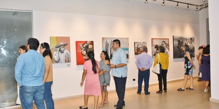 La Fundación de Parques y Museos de Cozumel inauguró la exposición pictórica “La Luz en el Cine de Oro Mexicano”