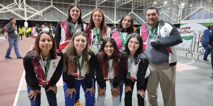 Equipo quintanarroense de voleibol subcampeón en el Encuentro Nacional Deportivo Indígena