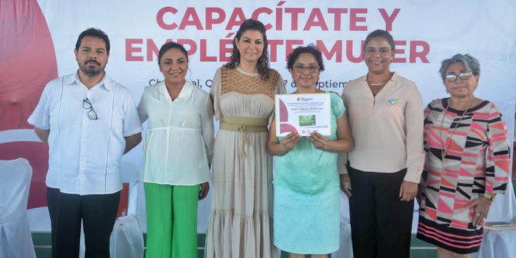 STyPS capacita a mujeres para autoemplearse mediante el curso “Capacítate y Empléate Mujer”