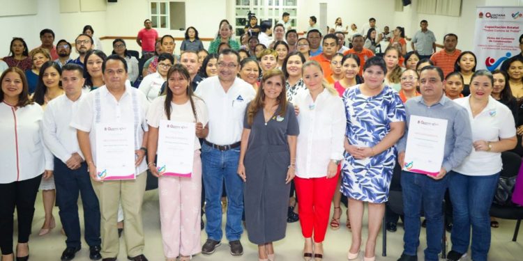 Capacitan en Quintana Roo a 60 servidores públicos sobre la trata de personas