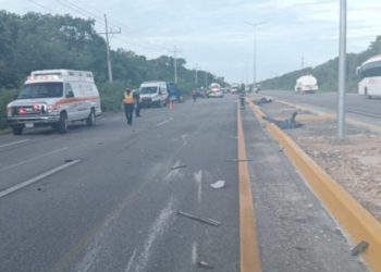 Fuerte accidente en carretera federal, Cancún deja tres personas muertas y 12 lesionados