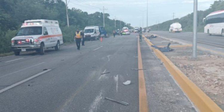 Fuerte accidente en carretera federal, Cancún deja tres personas muertas y 12 lesionados