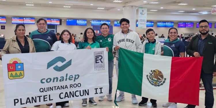 Cuatro destacados alumnos del  CONALEP Cancún II representan a Quintana Roo en EXPOCIENTEC 2023 en Paraguay