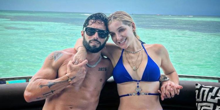 Poncho de Nigris y su esposa disfrutan de unas hermosas vacaciones en Quintana Roo