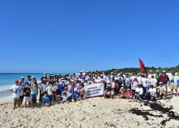 La Fundación de Parques y Museos se sumó a la XXXVIII Jornada Internacional de Limpieza de Playas