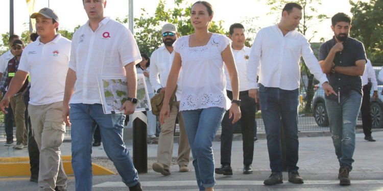 Trabaja Ana Paty Peralta en cruces peatonales seguros en Cancún