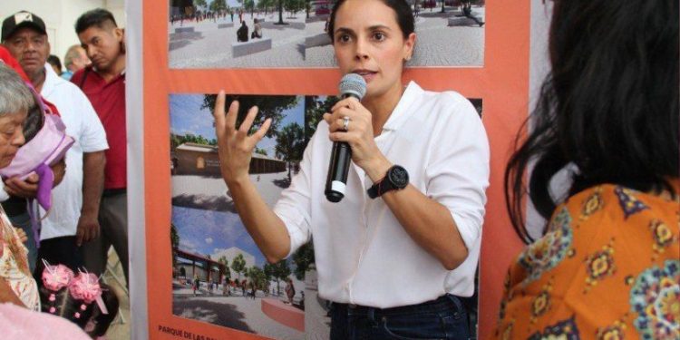 Presenta Ana Paty Peralta transformación del Parque de las Palapas
