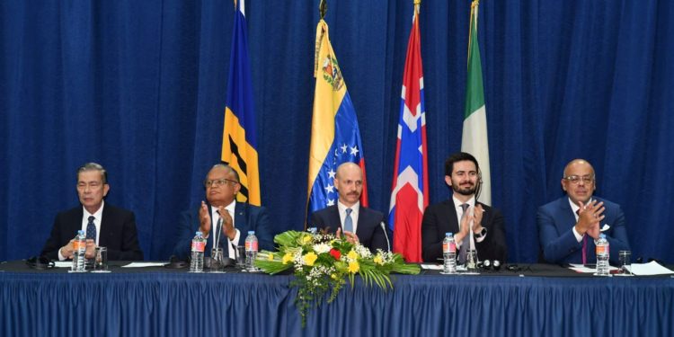 México firma acuerdos del proceso de negociación y diálogo de Venezuela