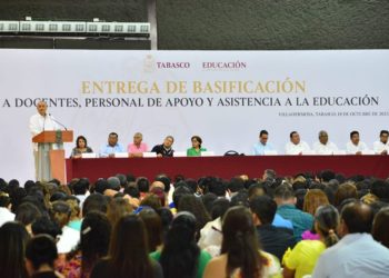 Gobierno de Tabasco garantiza, estabilidad laboral a trabajadores de la educación