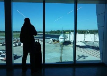 El Gobierno cambió las condiciones de las concesiones para los grupos aeroportuarios privados en el País