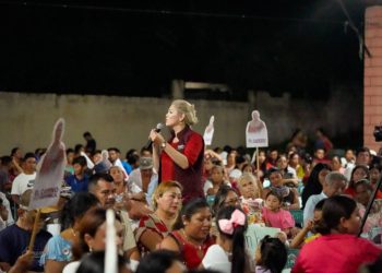 Verónica Camino va de la mano con los ciudadanos de Peto a la Transformación de Yucatán