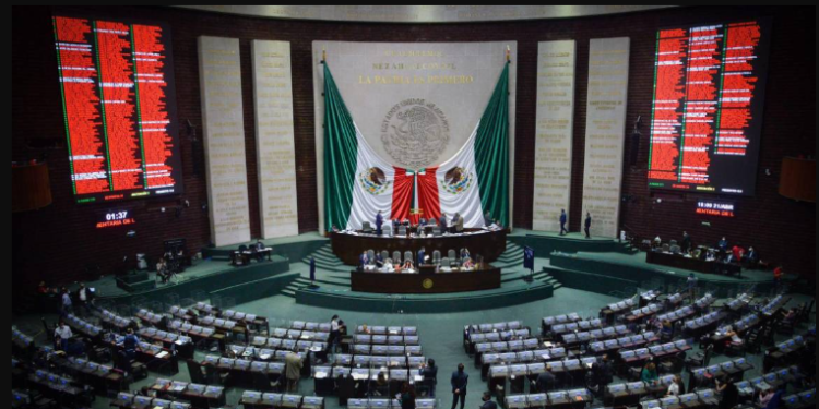 Avala Cámara de Diputados contrataciones que son ilegales