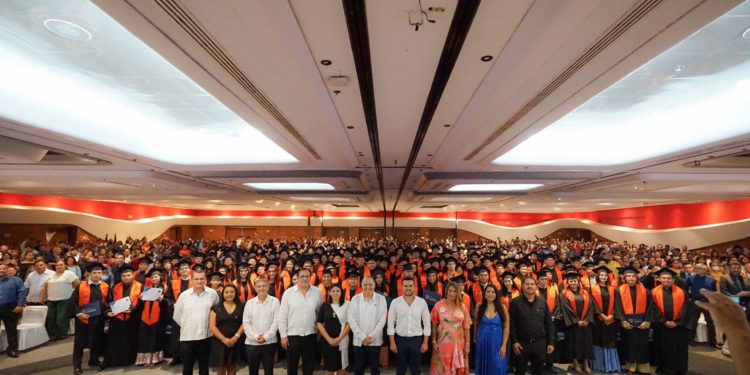 La educación es el gran motor de la transformación: Pablo Bustamante