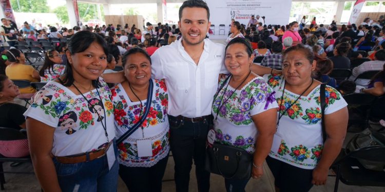 Destaca Pablo Bustamante que, por primera vez, programas sociales enaltecen labor de las y los artesanos quintanarroenses