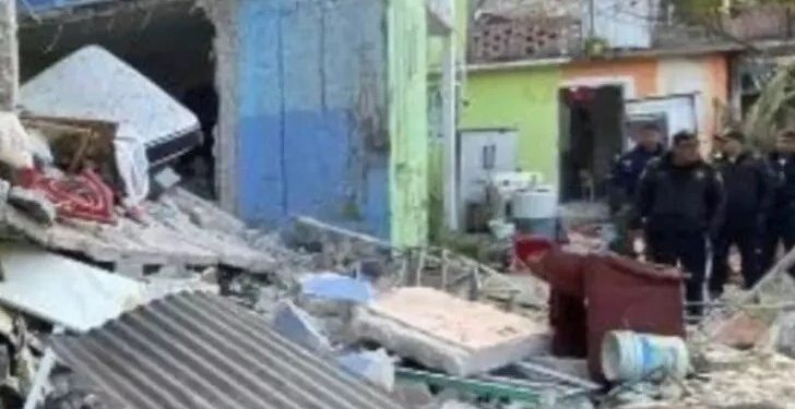 Fuerte explosión por tanque de gas deja daños materiales en CDMX