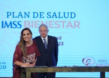 Mara Lezama firma el Acuerdo Nacional de la Federalización de los Servicios de Salud para Quintana Roo