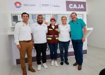 Ana Paty Peralta fortalece servicios en oficinas de protección civil
