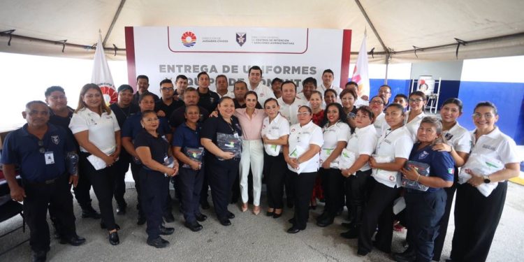 Fortalece Ana Paty Peralta la administración de justicia en Cancún