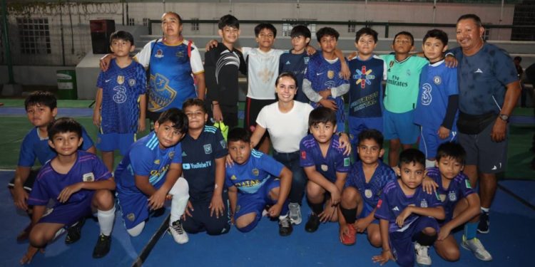 Ana Paty Peralta y vecinos de la SM 235 construyen un entorno seguro