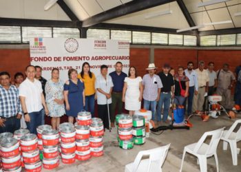 Refuerza el Gobierno de Cárdenas el trabajo del campo a través de la entrega de Fondo de Fomento Agropecuario