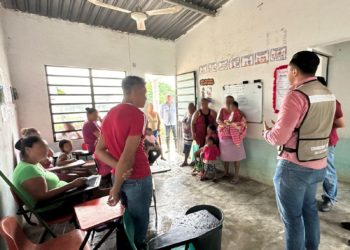 Gobierno de Macuspana lleva brigada de salud a familias vulnerables del ejido Tierra Colorada