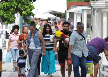 Se espera el arribo de miles de personas en panteones de la ciudad de Villahermosa, Tabasco