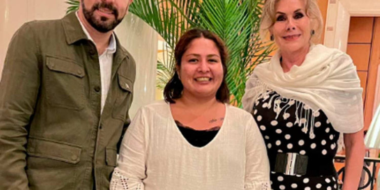 La mexicana Michelle Rabel que se encontraba en la Franja de Gaza llega a Egipto