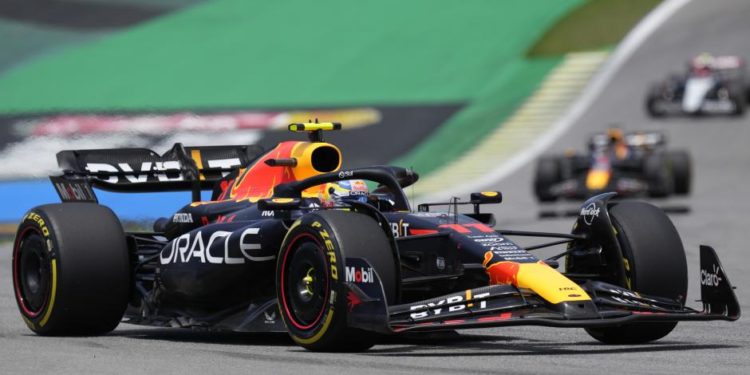 Checo Pérez finaliza en la tercera posición en el Sprint del GP de Brasil 2023