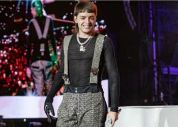 Peso Pluma abarrotó el Foro Sol donde lo denominaron como el «Rey bélico»
