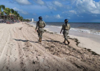 Personal naval aseguró dos paquetes de droga en Puerto Morelos